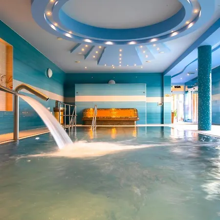 Orchidea & Wellness Hotel 3*